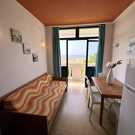 Sea View Spectacular Beachfront - Place With Umbrella Included