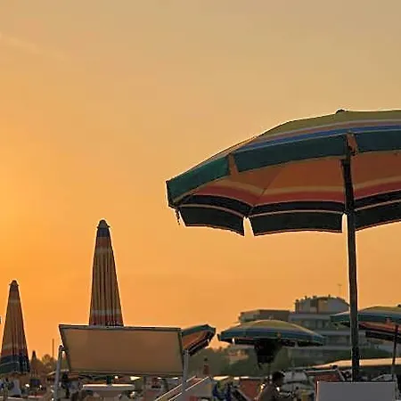 Sea View Spectacular Beachfront - Place With Umbrella Included 3* Bibione