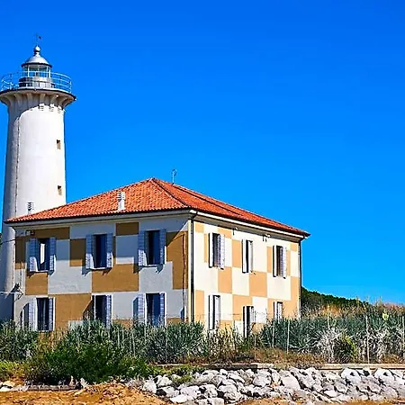 Sea View Spectacular Beachfront - Place With Umbrella Included 3* Bibione