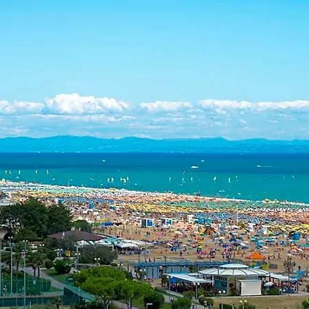 Sea View Spectacular Beachfront - Place With Umbrella Included Hotel Bibione